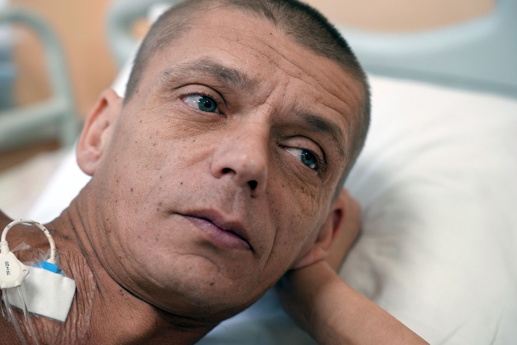 Александра больше месяца не могли эвакуировать Александра больше месяца не могли эвакуировать