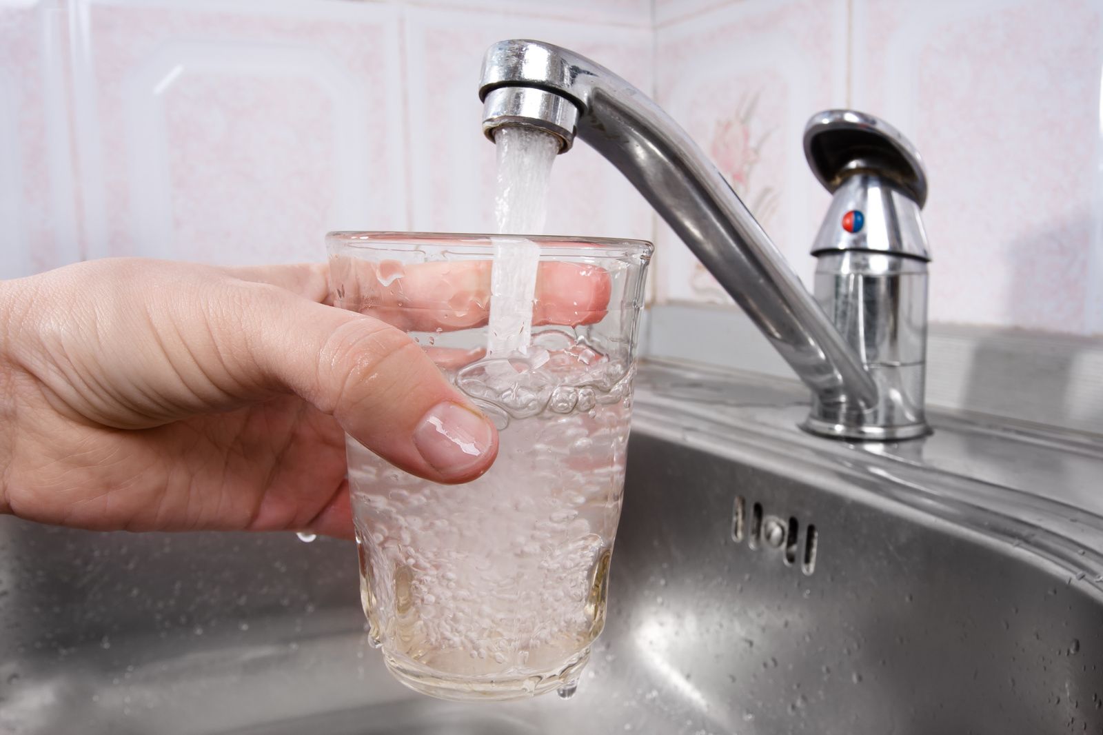 Вічні хімікати у воді