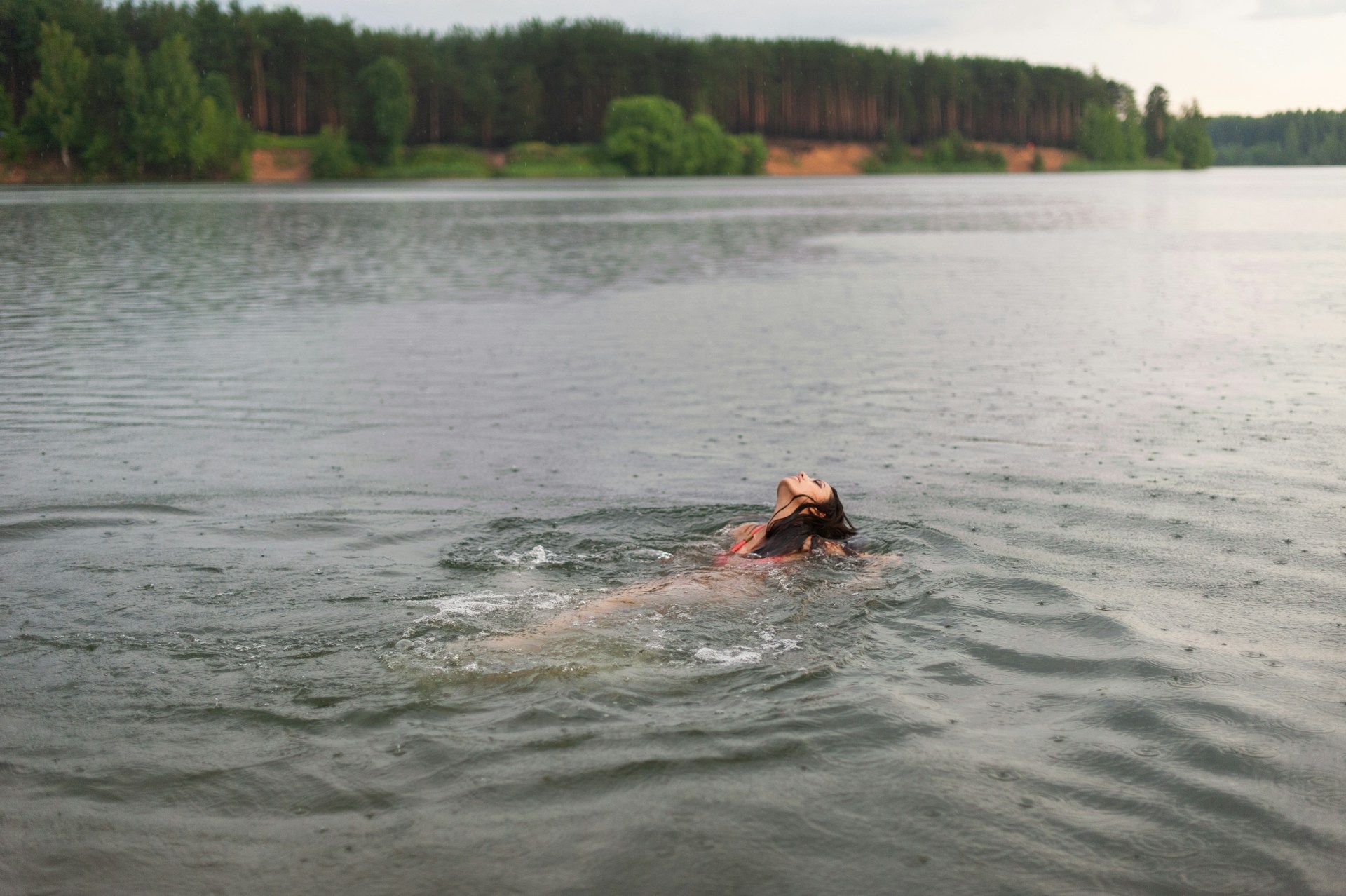 Плавание в водоемах